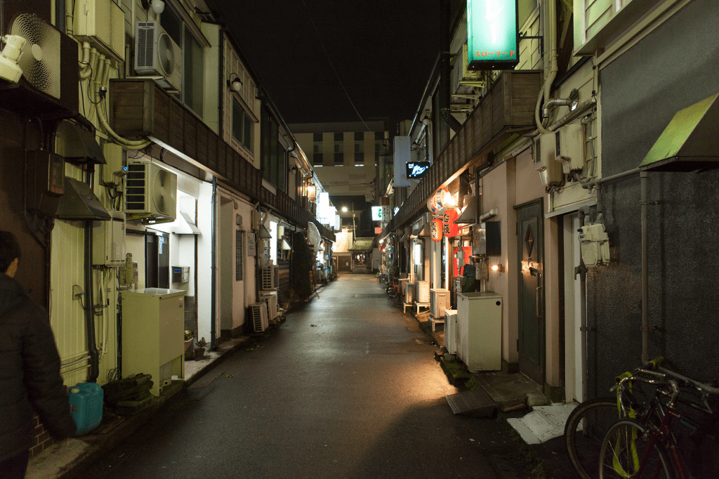 夜の飲み屋街